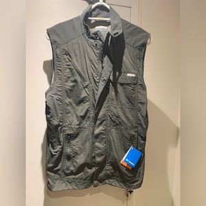 Columbia Silver Ridge Travel Vest. New. Men’s Medium